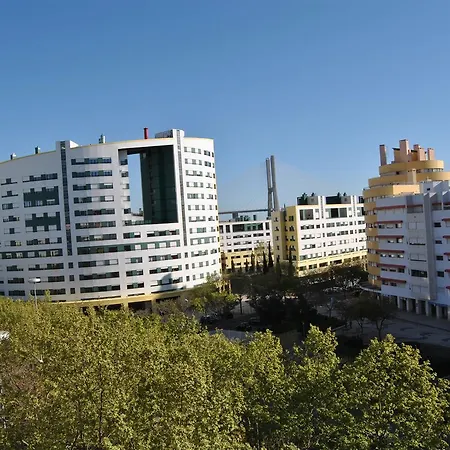 Parque Nacoes Prime 16 - 3 Quartos *